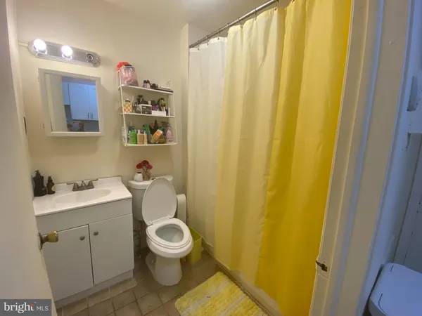 $1,200 | 1735 Bainbridge Street, Unit 1R, Philadelphia, PA 19146