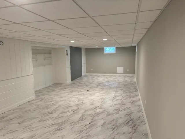 $575,000 | 28450 Shagbark Lane, Libertyville, IL 60048