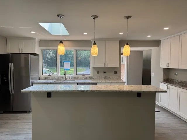 $575,000 | 28450 Shagbark Lane, Libertyville, IL 60048