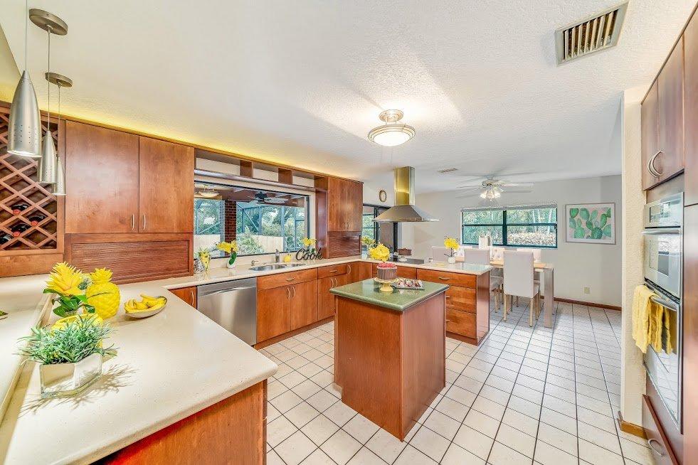 22690 Lemon Tree Lane Boca Raton, FL 33428 - Photo 11 of 29 Virtual Furniture