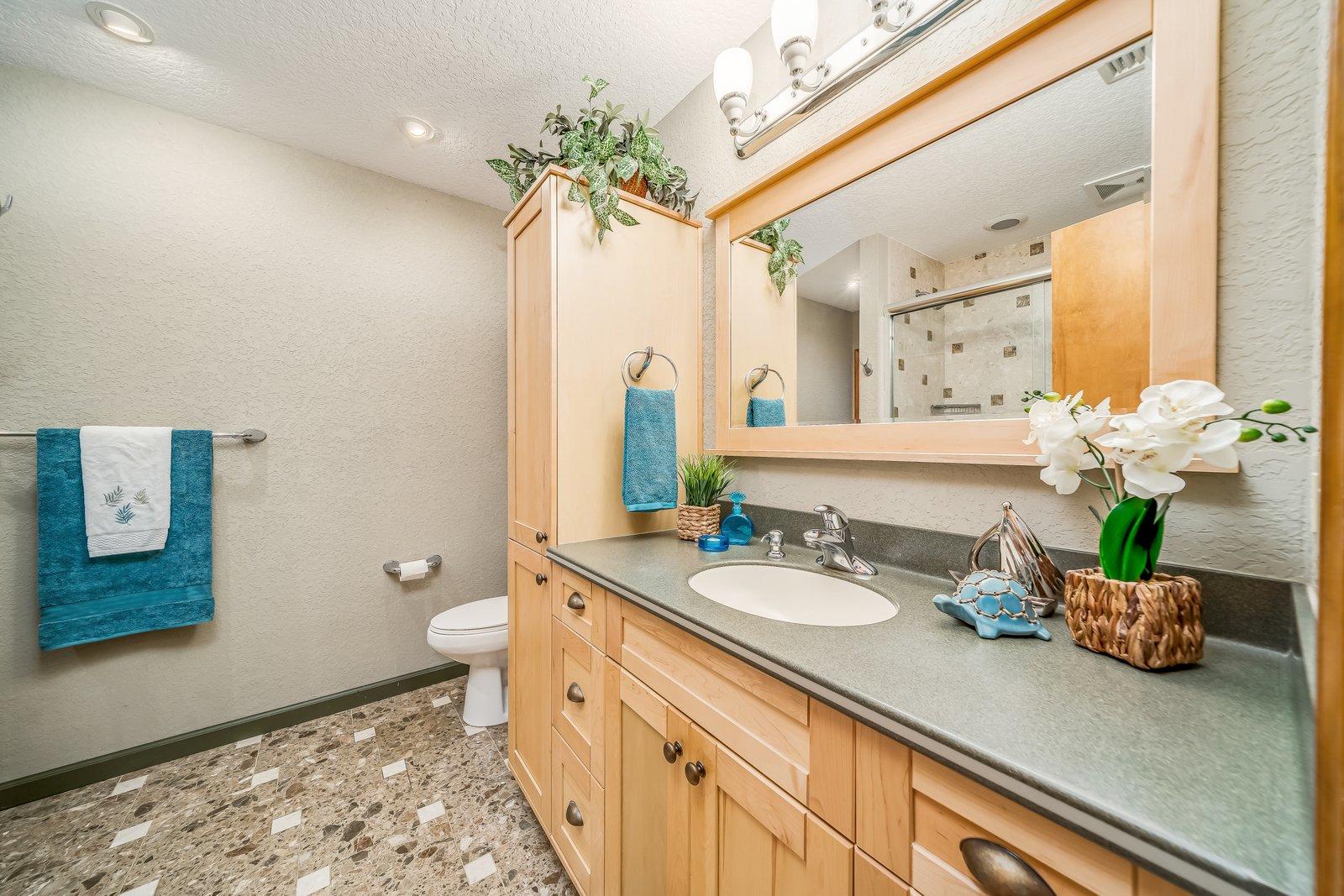 22690 Lemon Tree Lane Boca Raton, FL 33428 - Photo 23 of 29 GUEST BATH