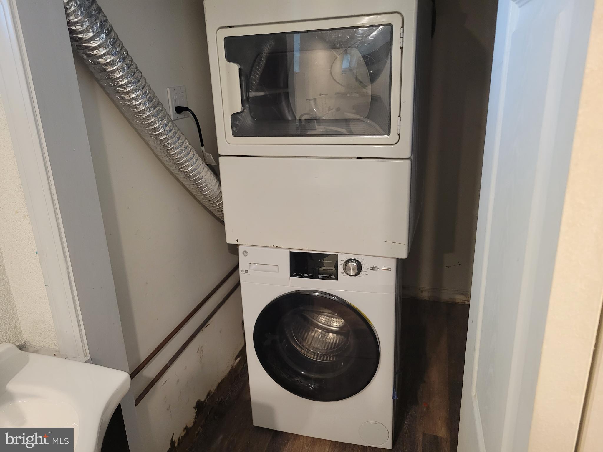1101 Wilson Drive Havertown, PA 19083 - Photo 18 of 26 a utility room with dryer and washer