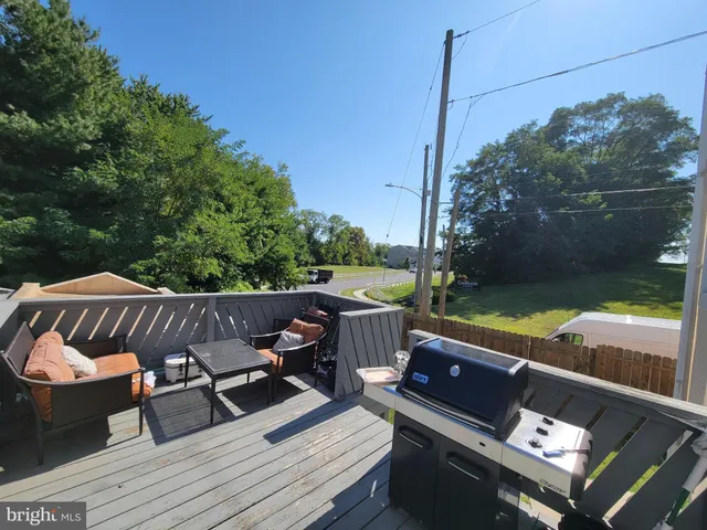 $325,000 | 1101 Wilson Drive, Havertown, PA 19083