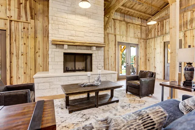 $4,700 | 101 Woodstock Circle, Spicewood, TX 78669