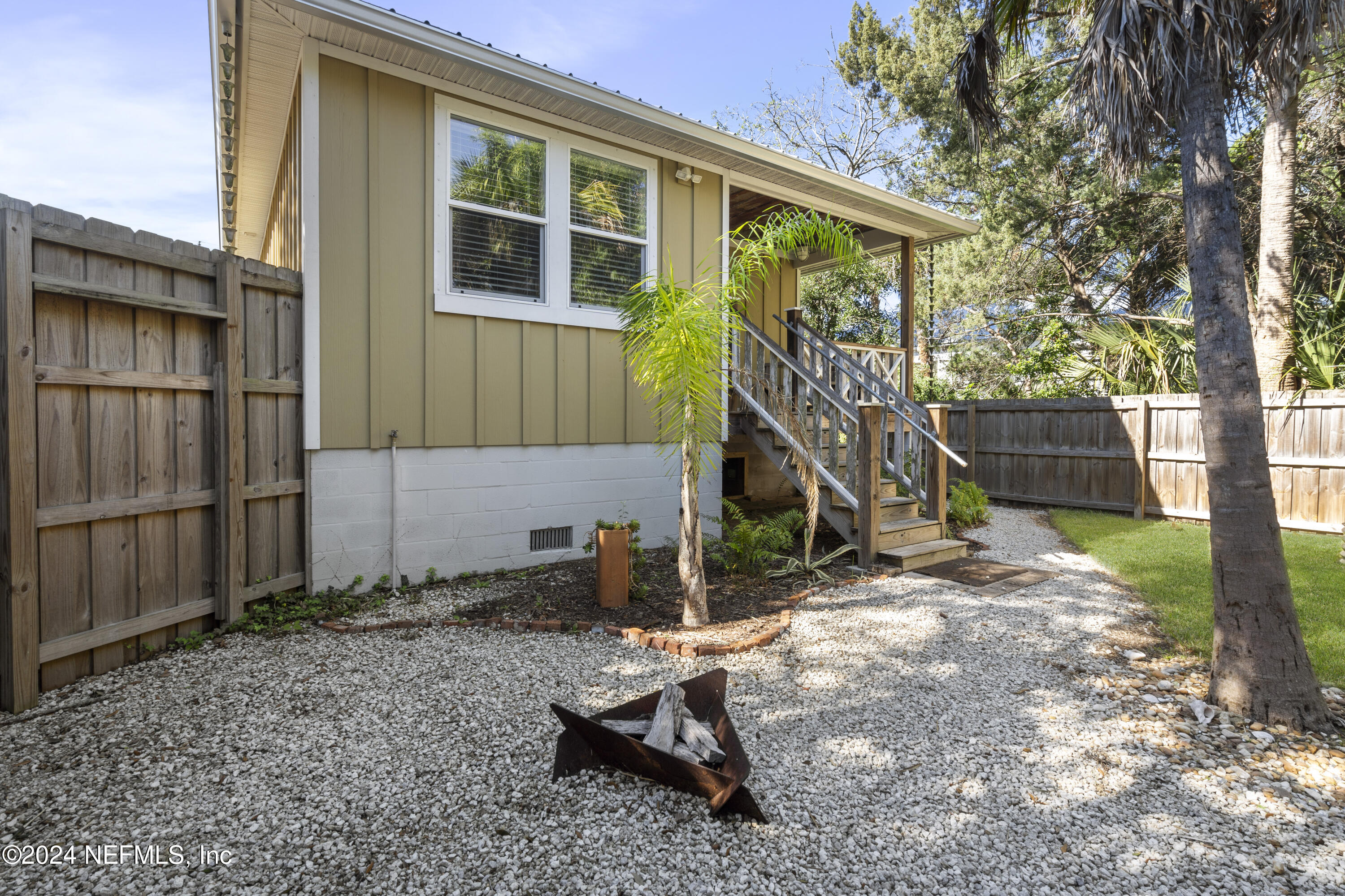249 Riberia Street St. Augustine, FL 32084 - Photo 28 of 36 a view of a house with backyard