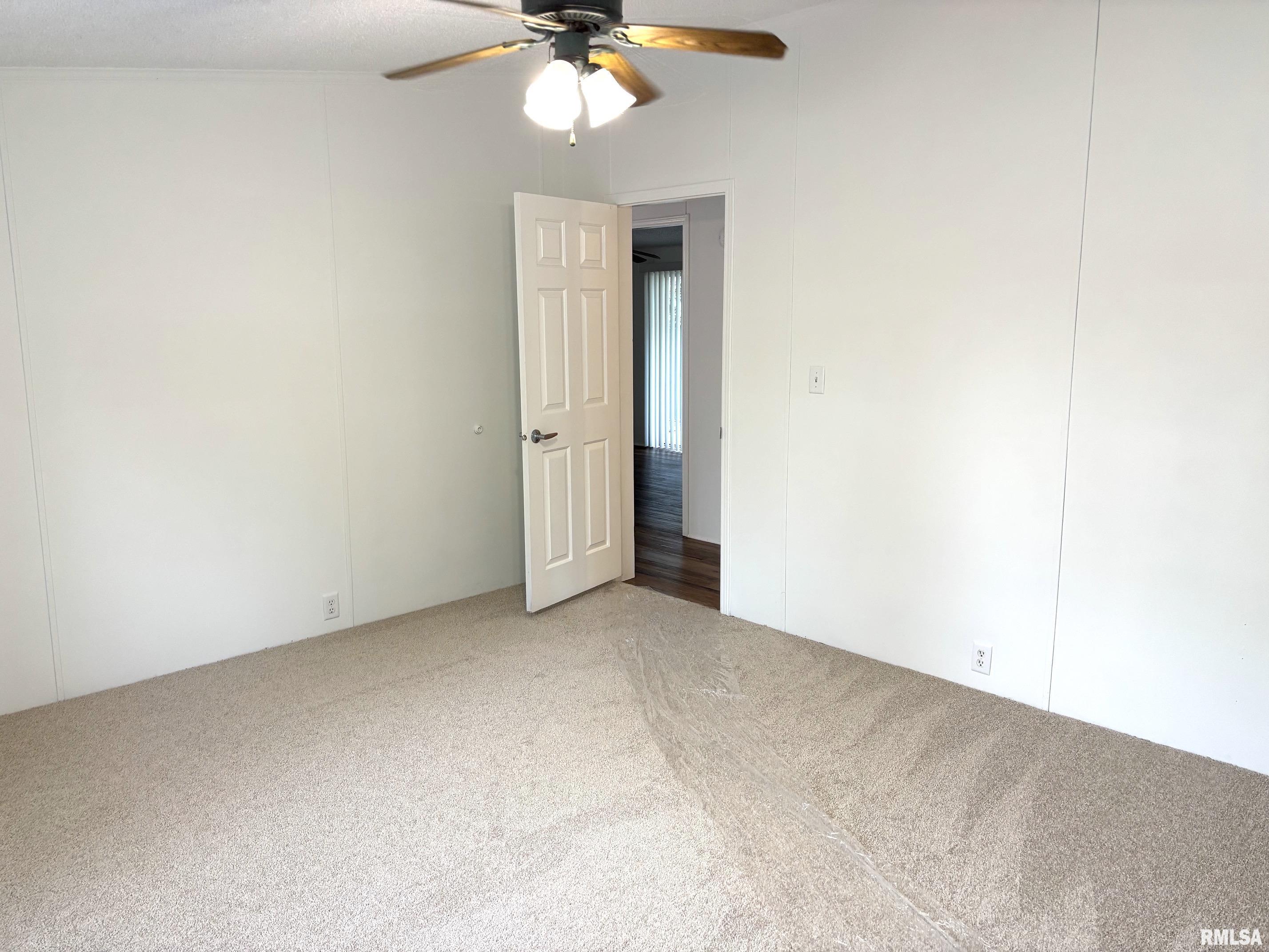 2800 Vía Rosso, Unit 73 Springfield, IL 62703 - Photo 35 of 43