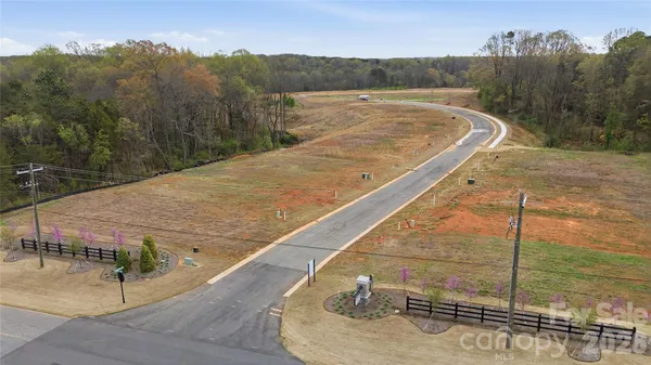 $500,000 | 1821 GKN Way, Newton, NC 28658
