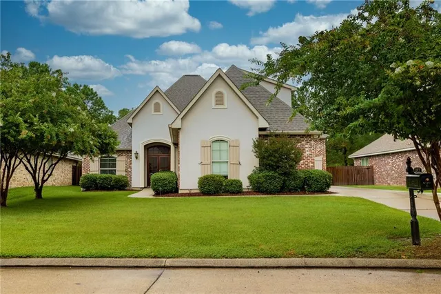 $425,000 | 197 Cypress Lakes Drive, Slidell, LA 70458