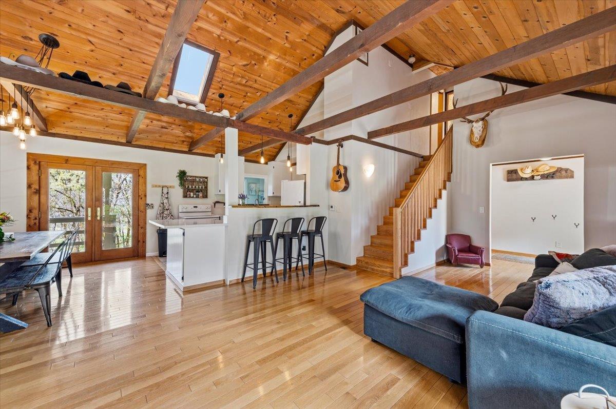 11403 Woodacre Road Grass Valley, CA 95949 - Photo 18 of 69