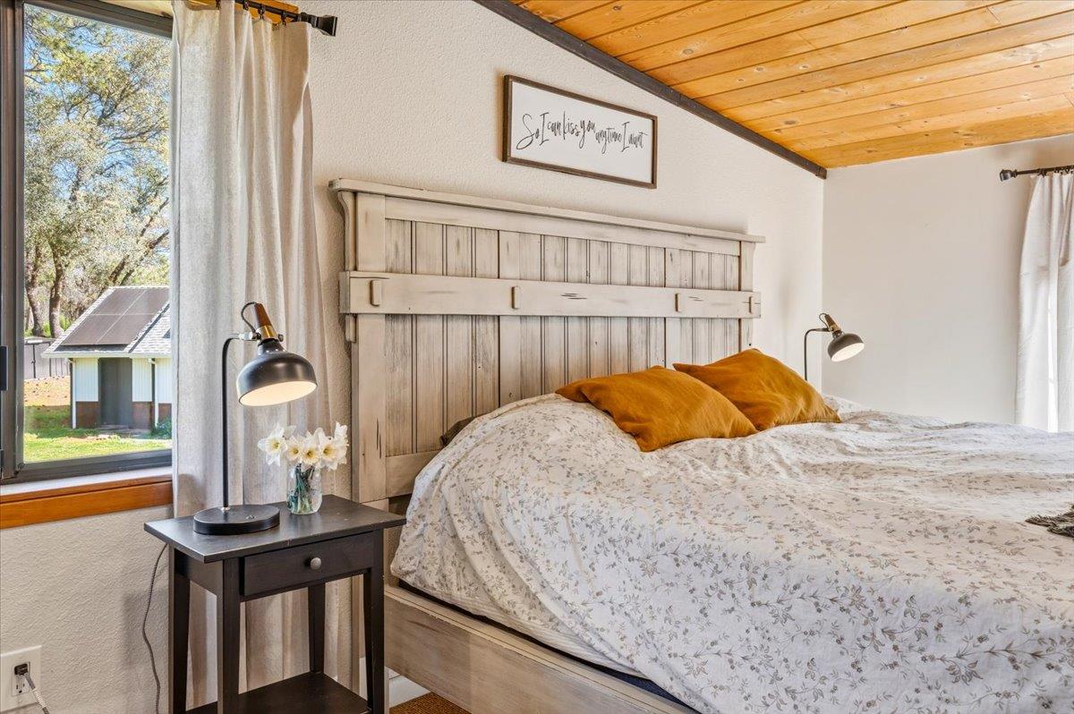 11403 Woodacre Road Grass Valley, CA 95949 - Photo 28 of 69