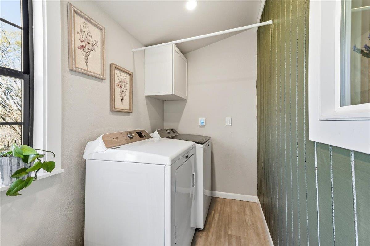 11403 Woodacre Road Grass Valley, CA 95949 - Photo 36 of 69 a utility room with dryer and washer
