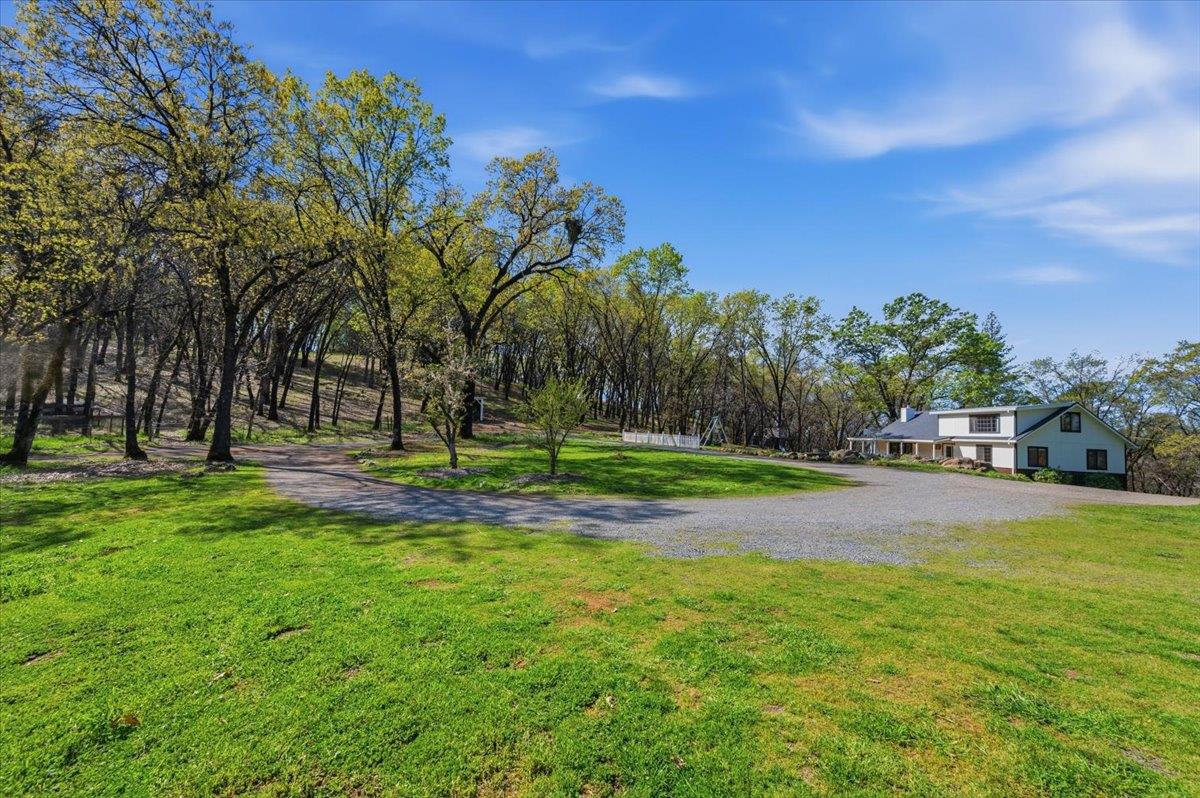 11403 Woodacre Road Grass Valley, CA 95949 - Photo 54 of 69 a view of a playground with basketball court
