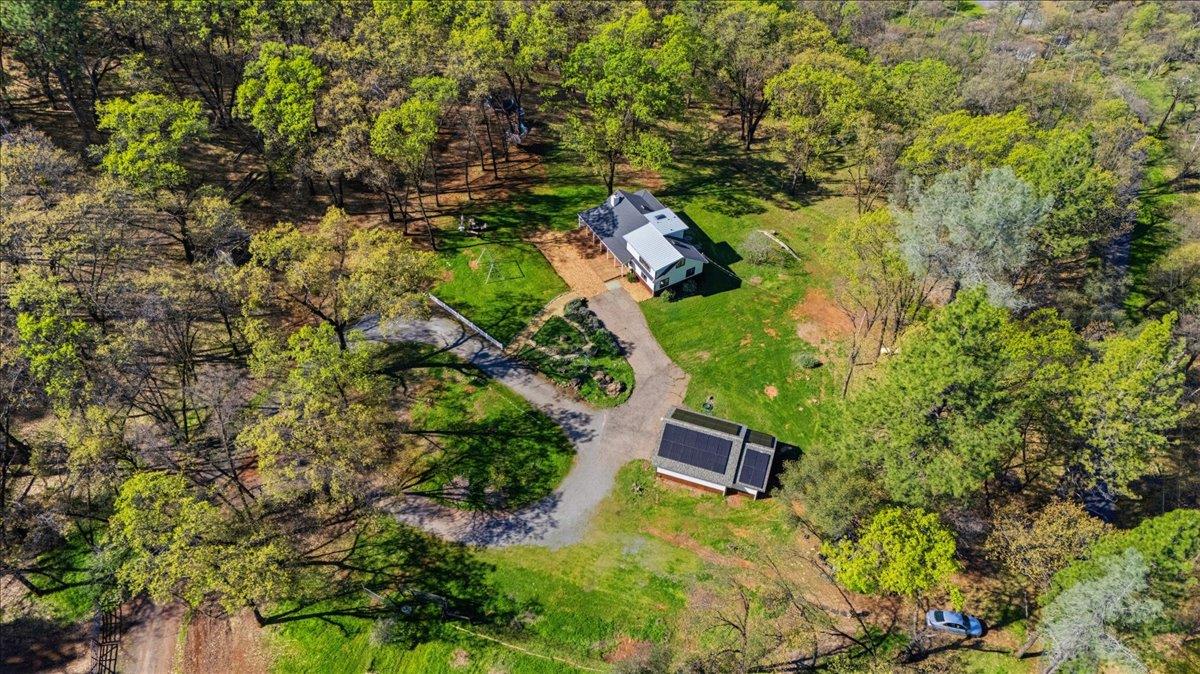11403 Woodacre Road Grass Valley, CA 95949 - Photo 66 of 69 an aerial view of residential house with outdoor space and trees all around