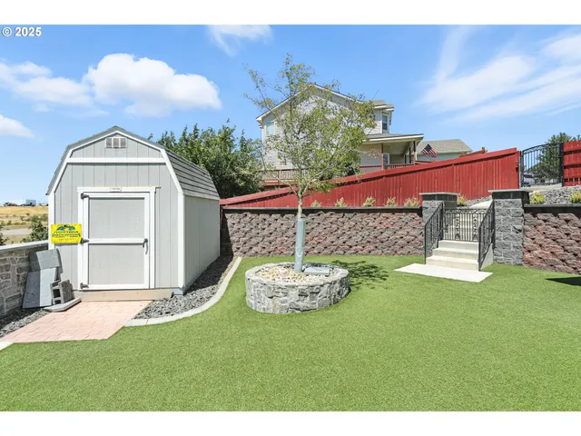 $675,000 | 457 Northeast Covey Court, Hermiston, OR 97838