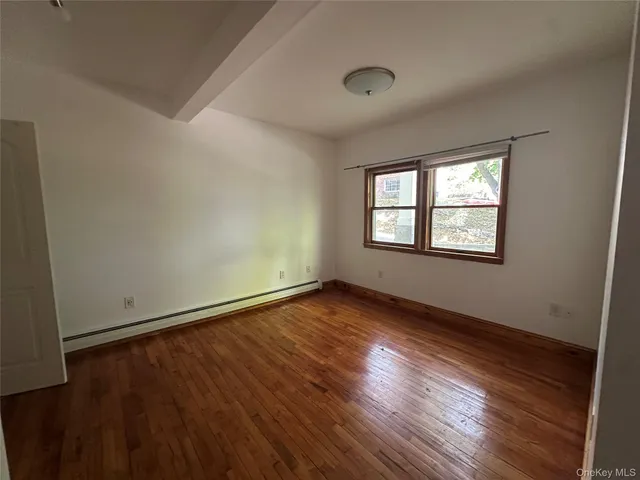 $1,800 | 20 Bigelow Hall, Unit 1, Saugerties, NY 12453