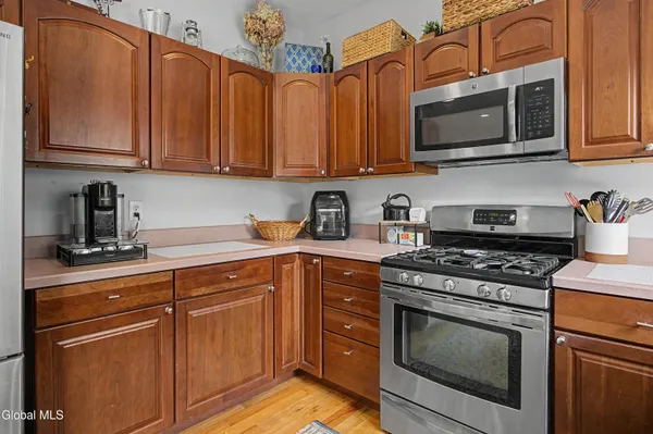 $10,000 | 8 Furlong Street, Saratoga Springs, NY 12866