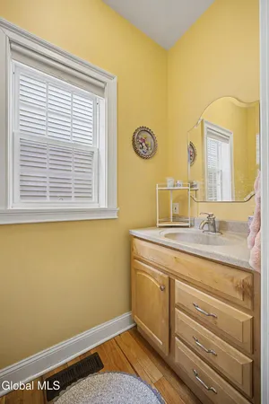 $10,000 | 8 Furlong Street, Saratoga Springs, NY 12866