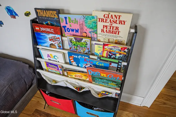 $10,000 | 8 Furlong Street, Saratoga Springs, NY 12866