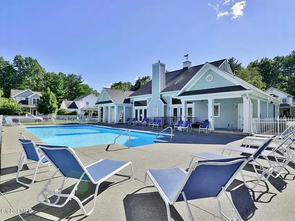 $10,000 | 8 Furlong Street, Saratoga Springs, NY 12866