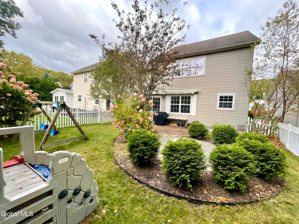 $10,000 | 8 Furlong Street, Saratoga Springs, NY 12866