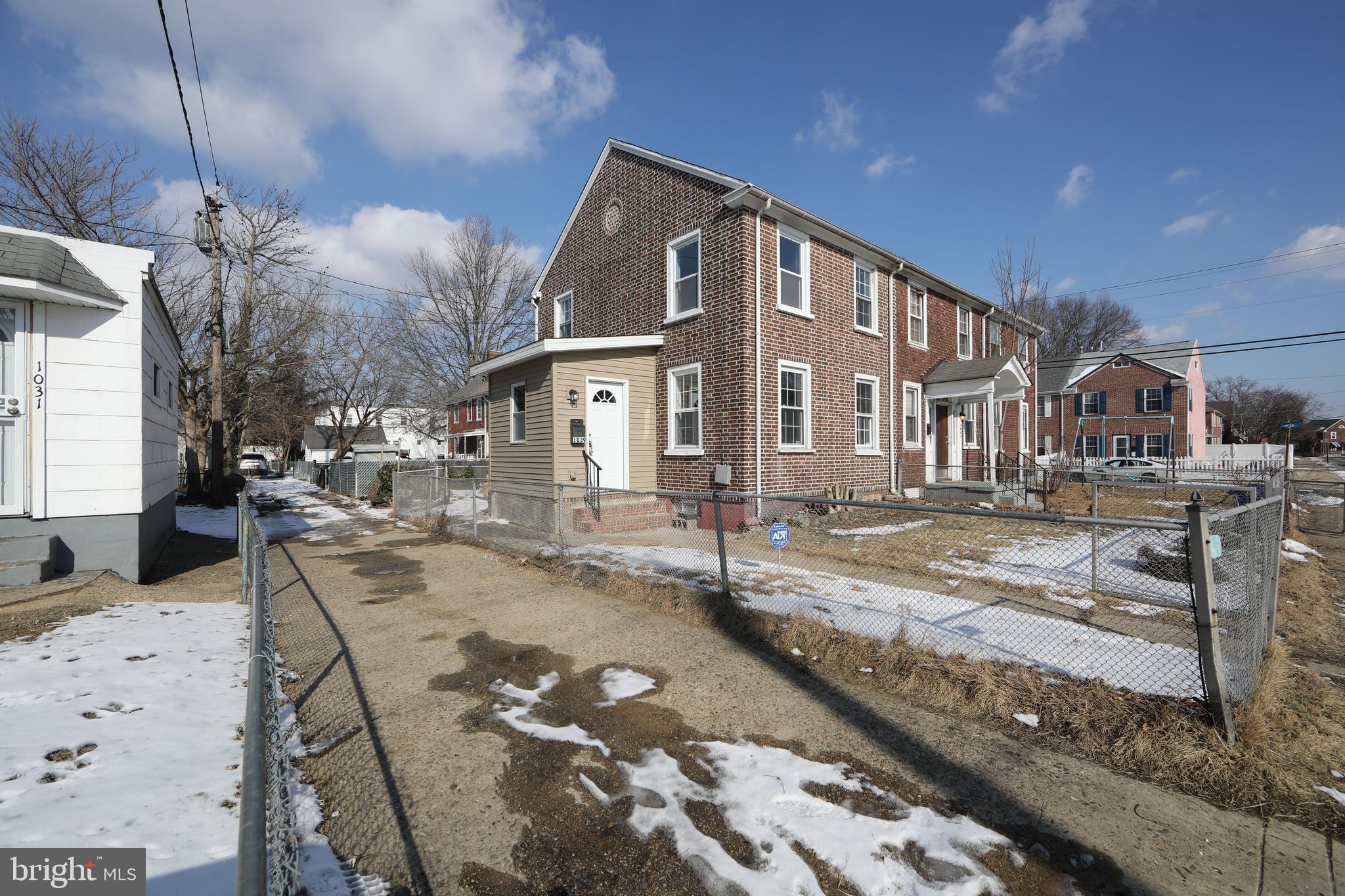 1039 Niagara Road Camden, NJ 08104 - Photo 3 of 21