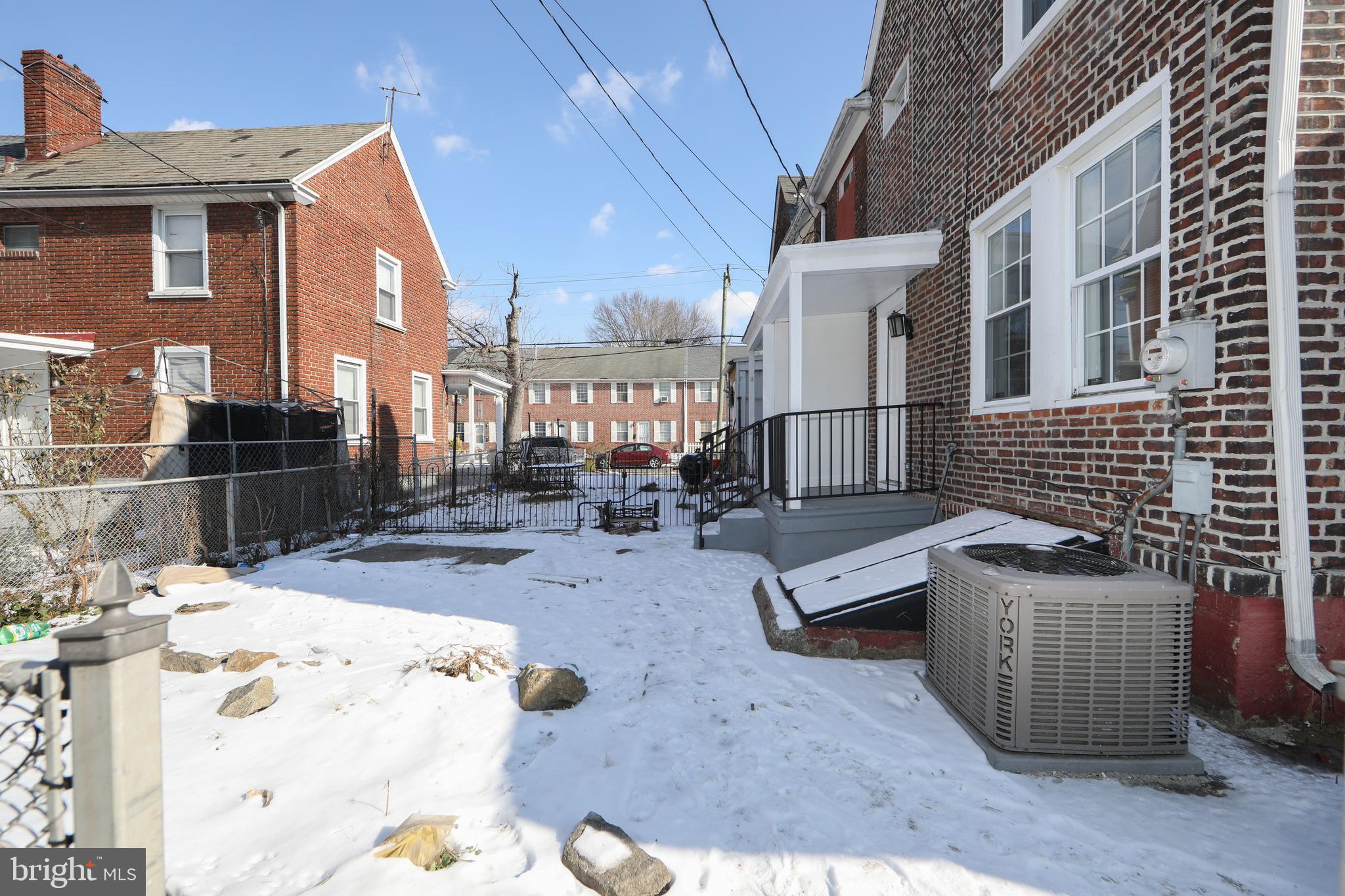 1039 Niagara Road Camden, NJ 08104 - Photo 7 of 21