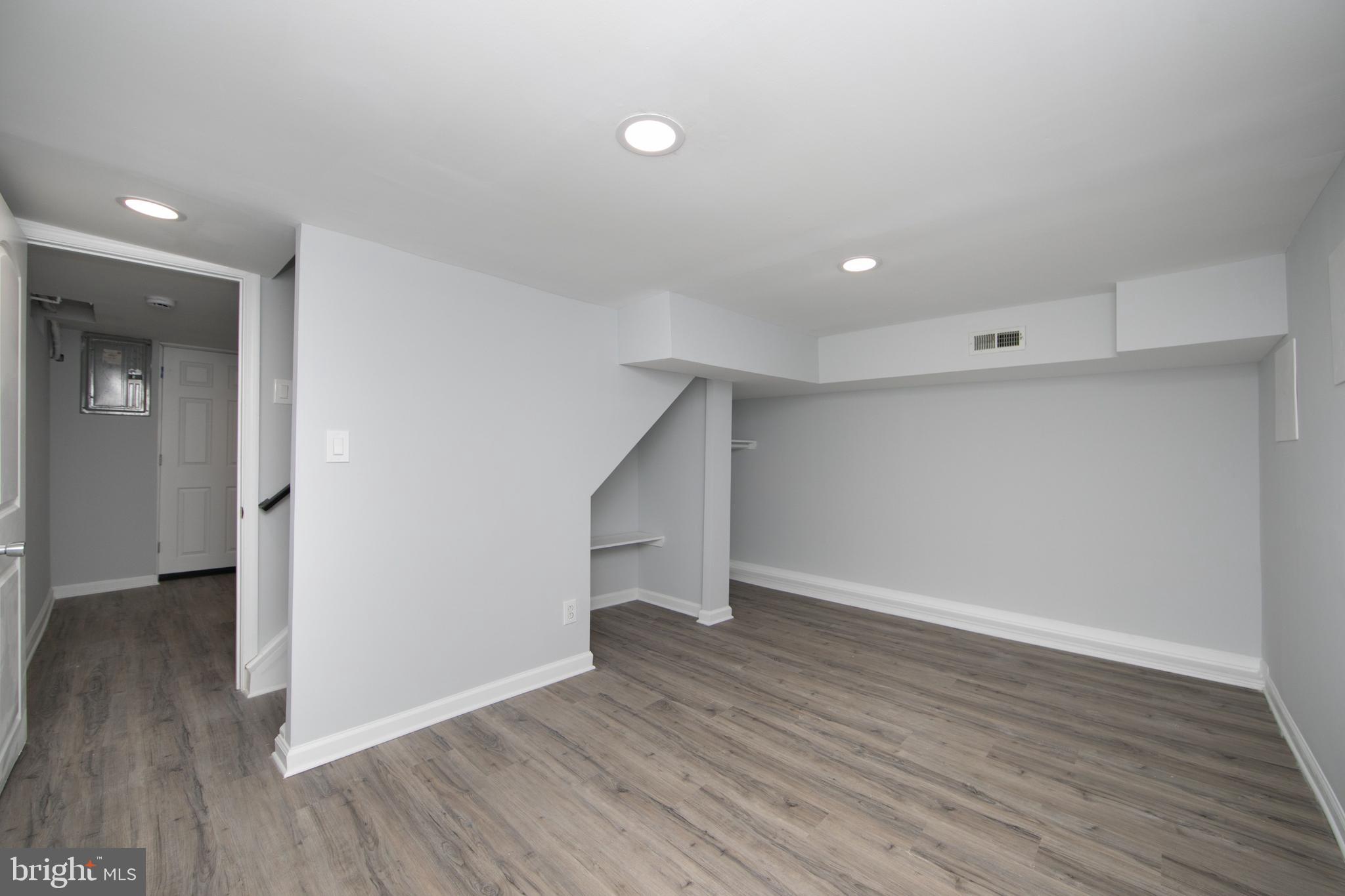 1039 Niagara Road Camden, NJ 08104 - Photo 10 of 21