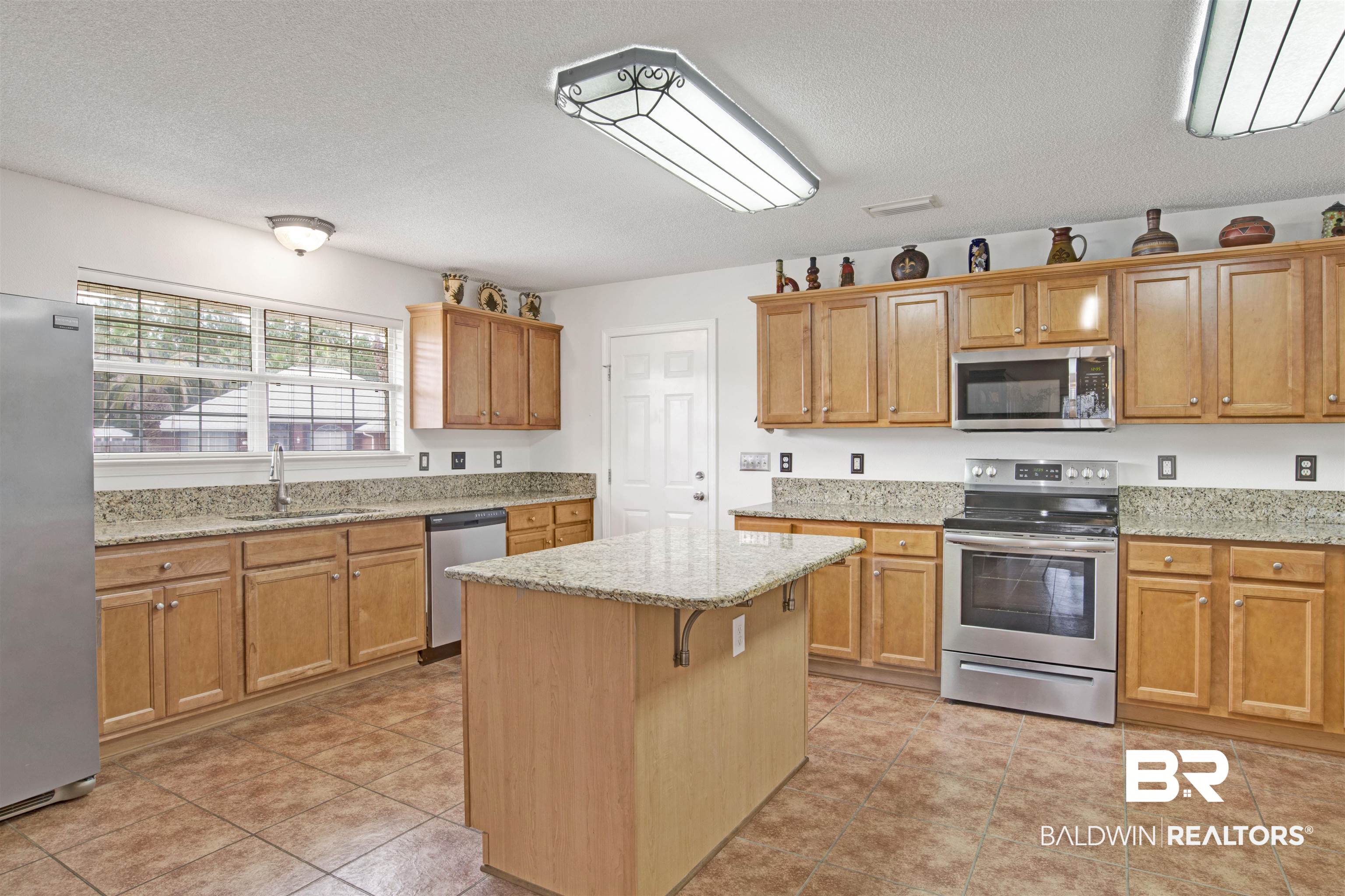 320 Collinwood Loop Foley, AL 36535 - Photo 15 of 36