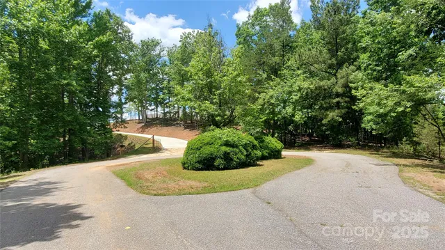 $175,000 | 755 Hamilton Drive, Columbus, NC 28722