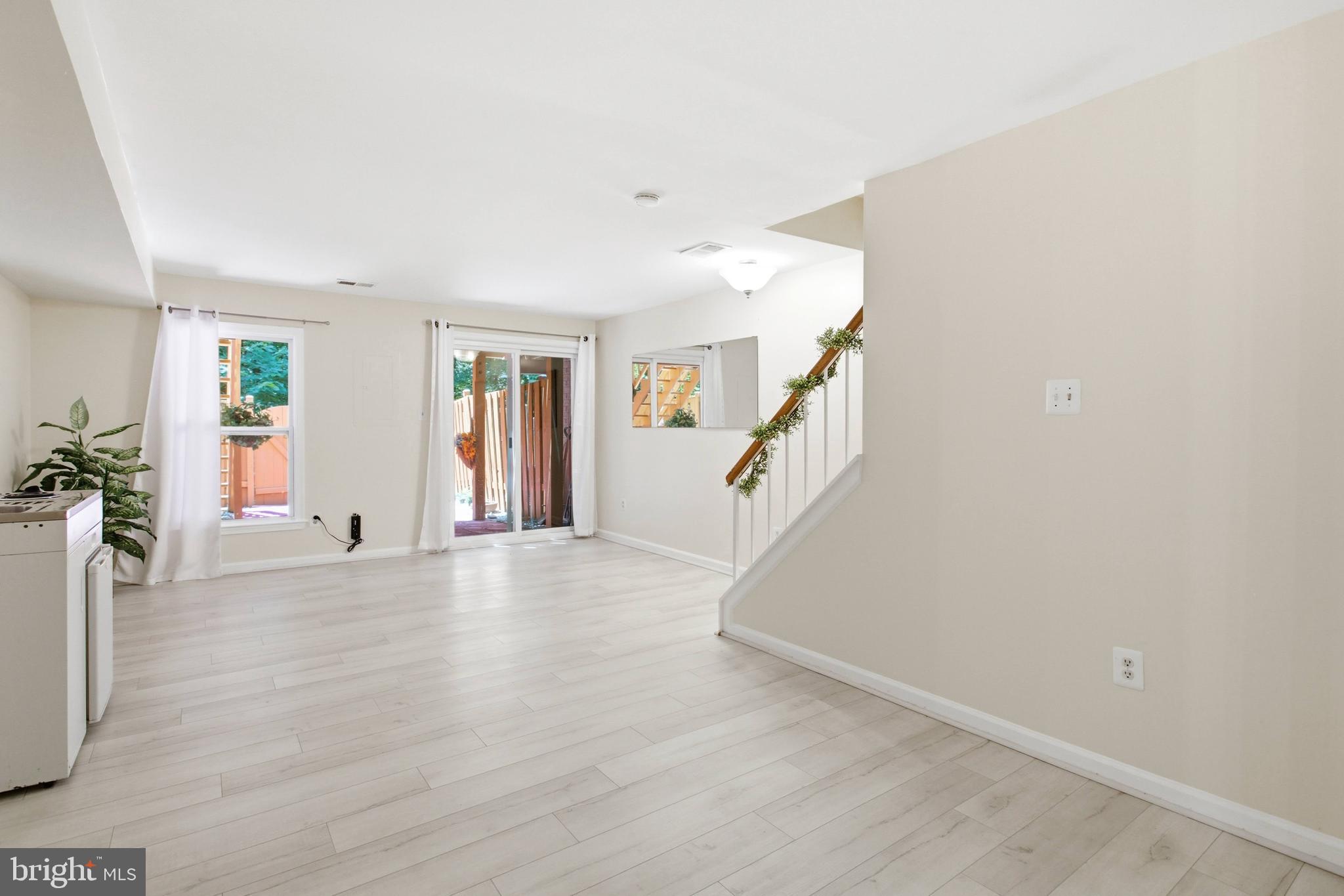 8434 Springfield Oaks Drive Springfield, VA 22153 - Photo 30 of 46
