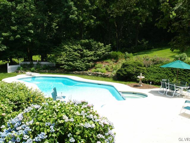 2260 Black River Road Bethlehem, PA 18015 - Photo 12 of 38 Gallery Image 12
