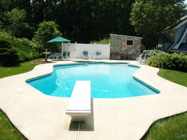 2260 Black River Road Bethlehem, PA 18015 - Photo 14 of 38 Gallery Image 14
