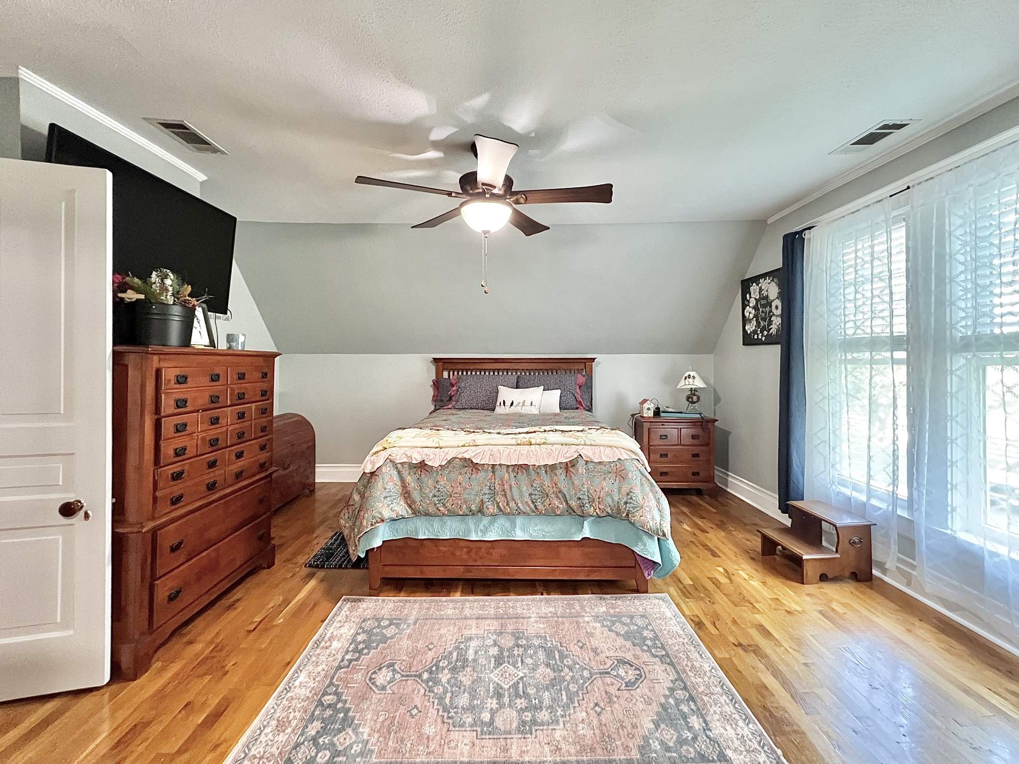 1400 Ragsdale Lane Pulaski, TN 38478 - Photo 45 of 100 a bed room with a bed and a window