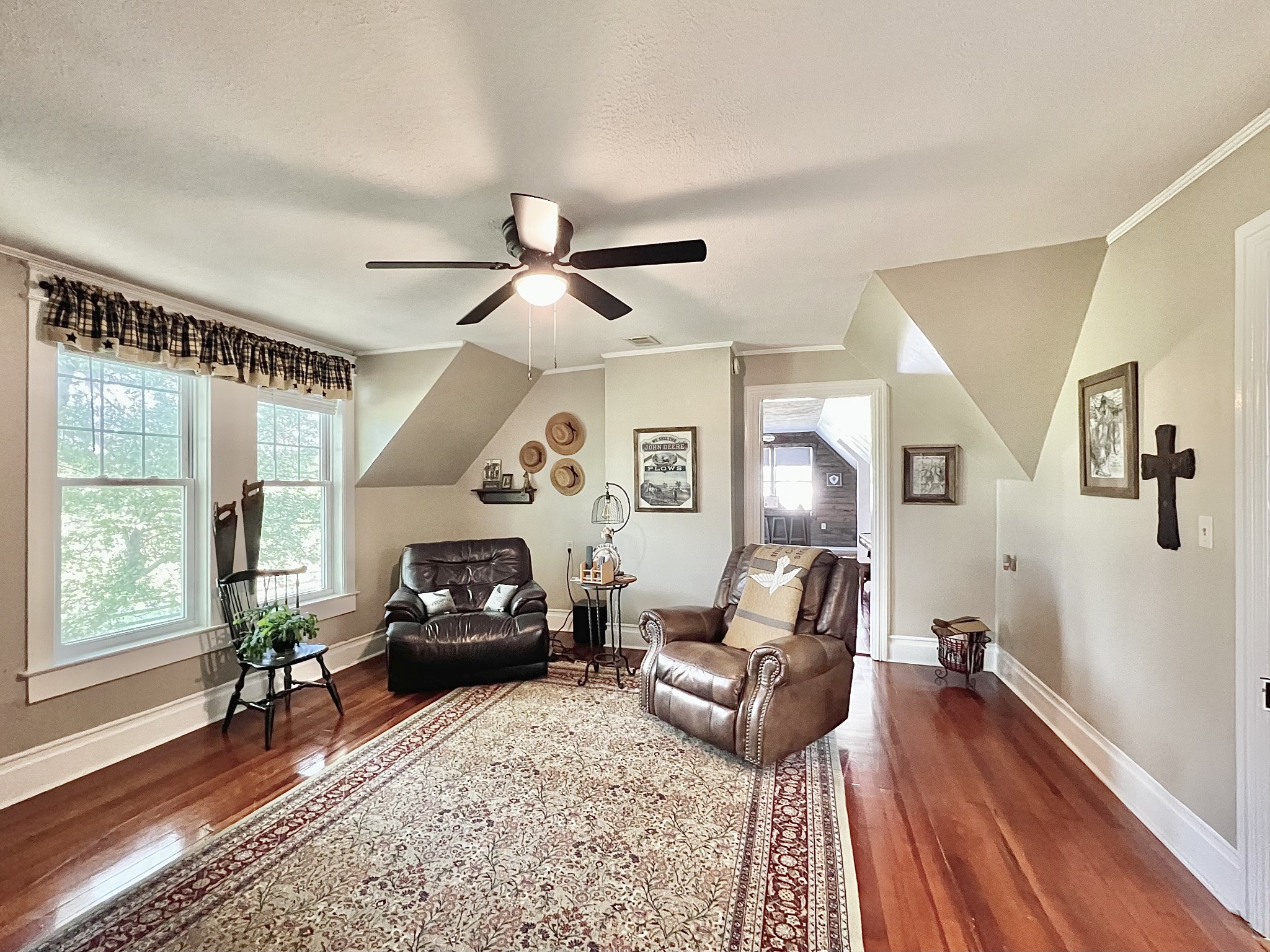1400 Ragsdale Lane Pulaski, TN 38478 - Photo 49 of 100 a living room with furniture and a wooden floor