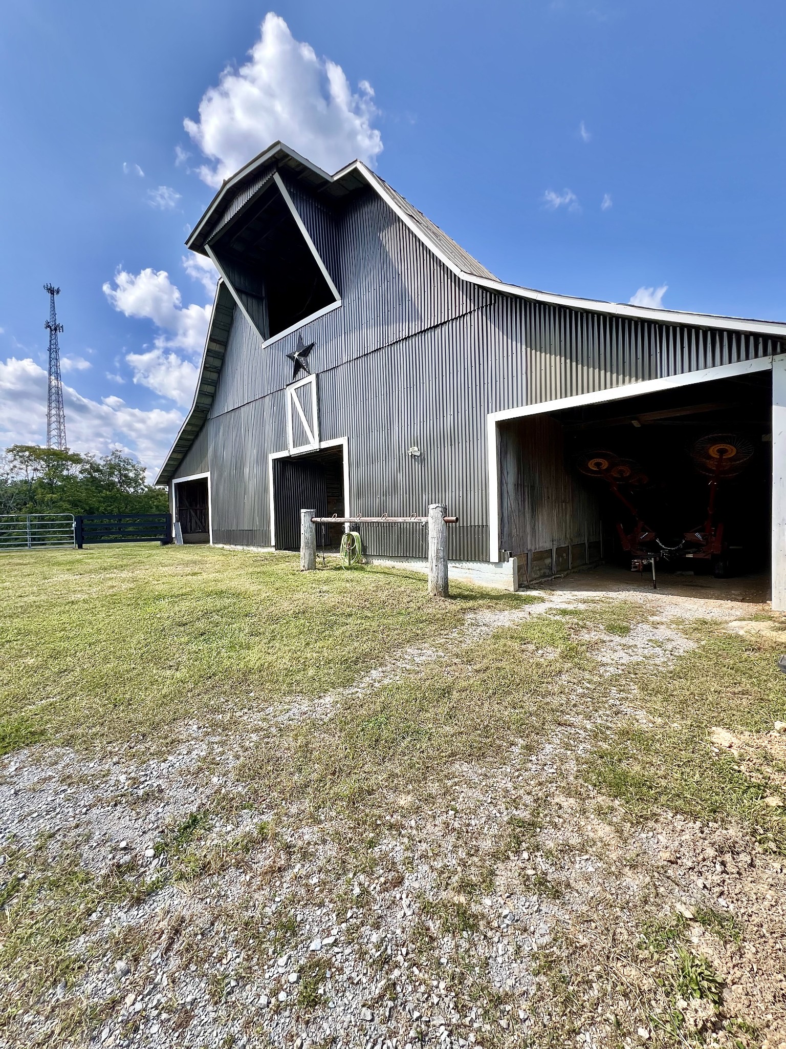 1400 Ragsdale Lane Pulaski, TN 38478 - Photo 86 of 100 a view of a house with backyard and entertaining space