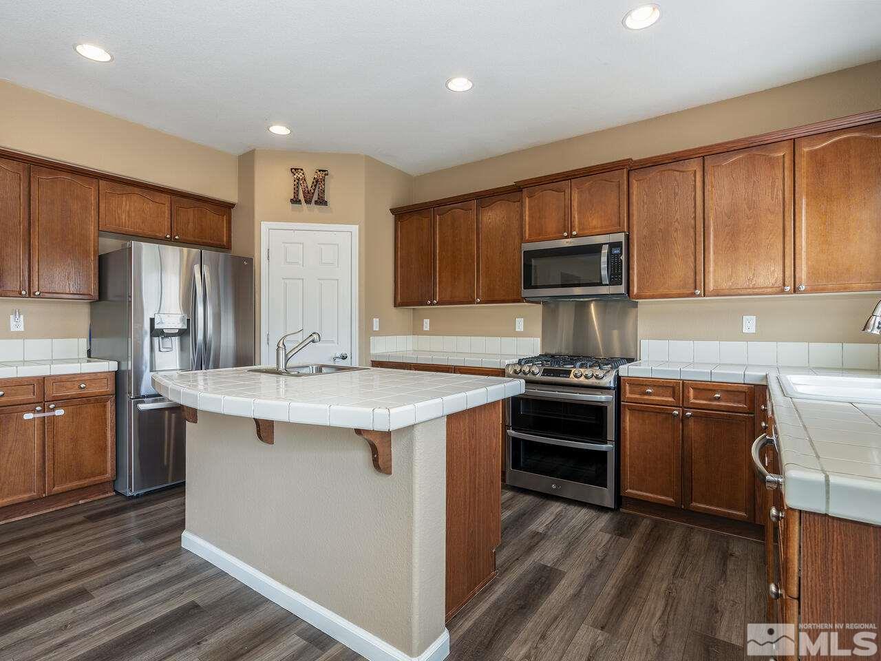 10550 Blockade Drive Reno, NV 89521 - Photo 5 of 34 Photo 5