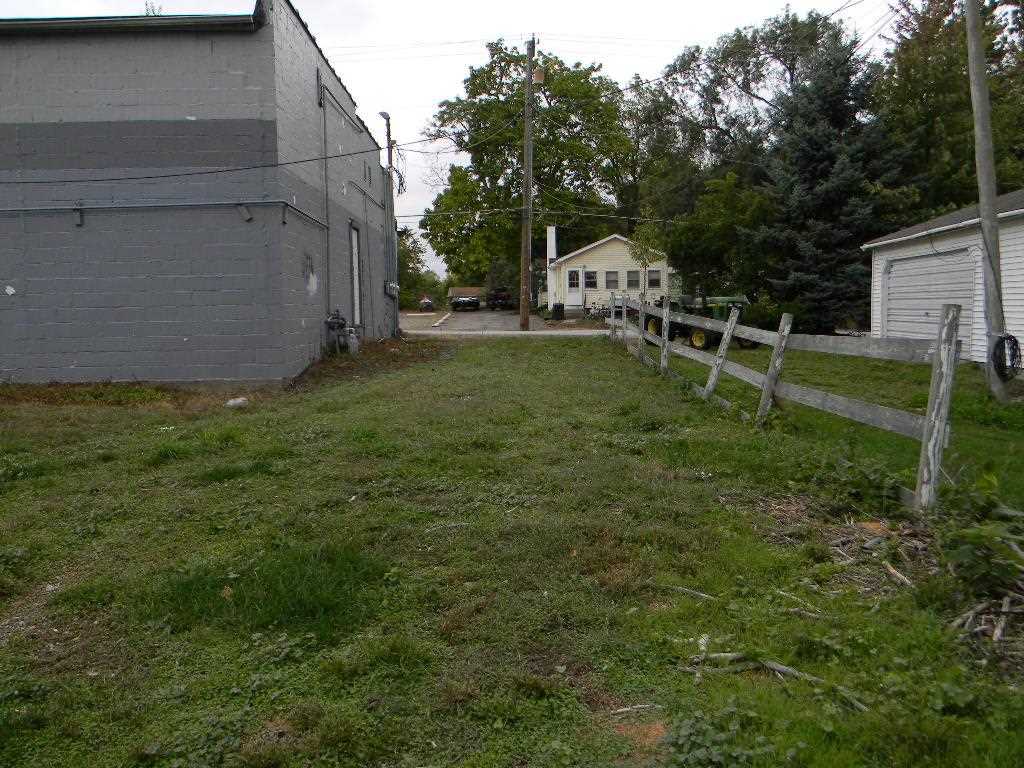106 Front Street Rome City, IN 46784 - Photo 7 of 10