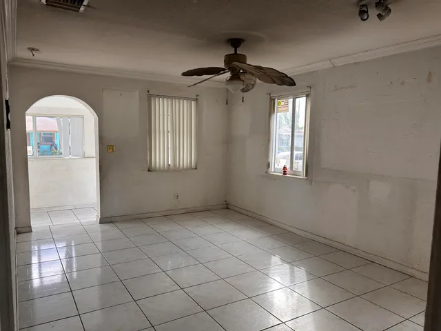 $199,260 | 840 West 2nd Street, Riviera Beach, FL 33404