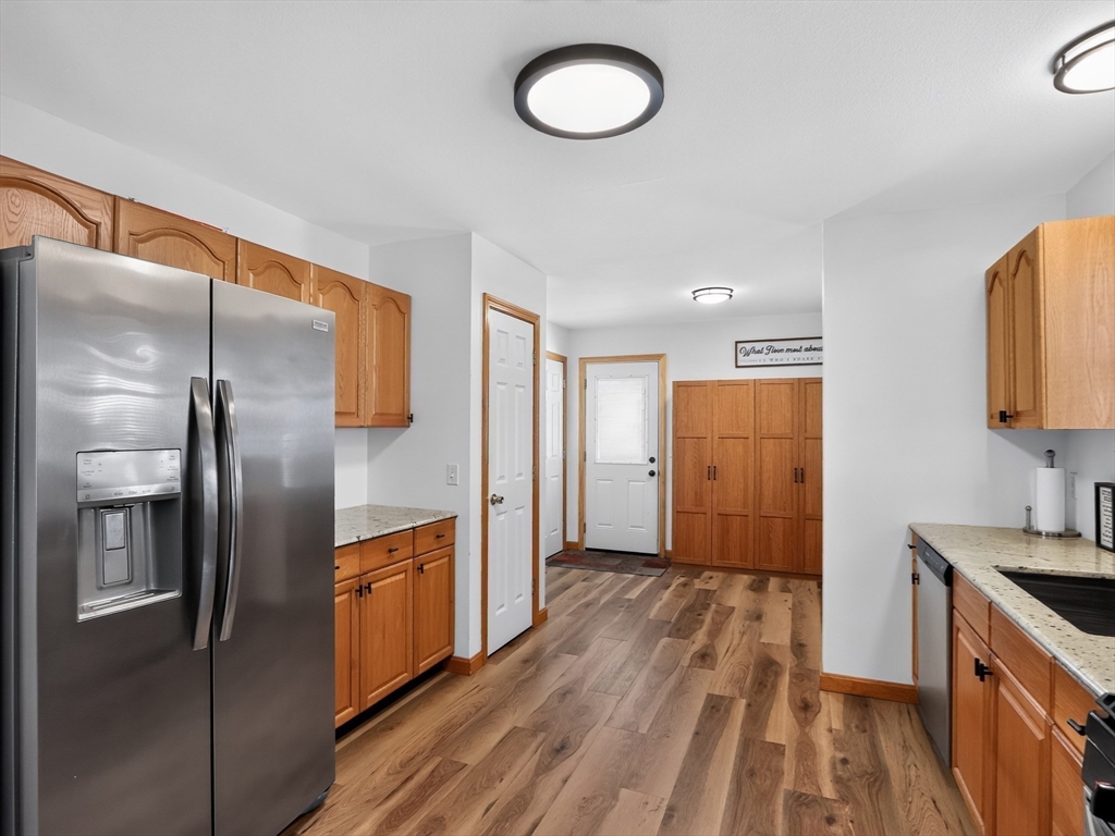 40 Bissell Avenue Springfield, MA 01119 - Photo 10 of 26