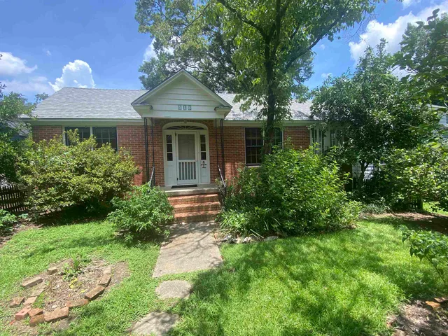 $2,400 | 518 McDaniel Street, Tallahassee, FL 32303