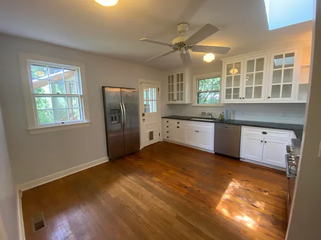 $2,400 | 518 McDaniel Street, Tallahassee, FL 32303