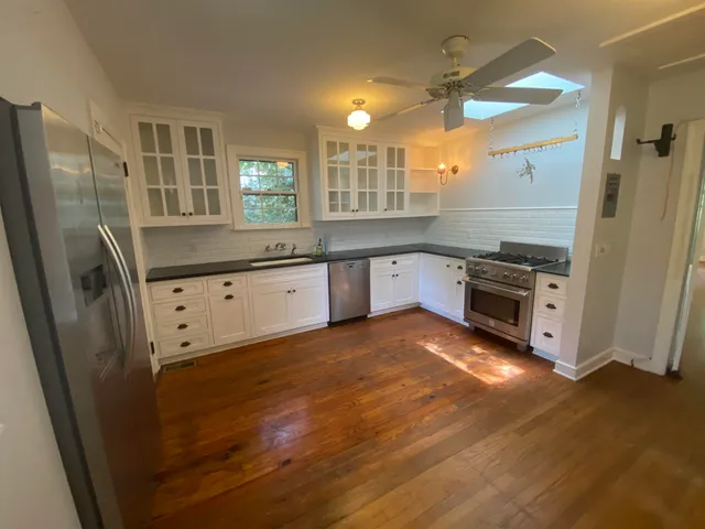 $2,400 | 518 McDaniel Street, Tallahassee, FL 32303