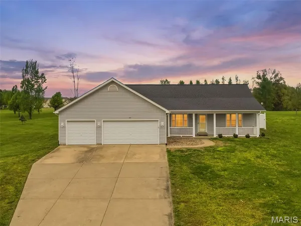 $479,000 | 211 High Ridge Valley Court, Foley, MO 63347