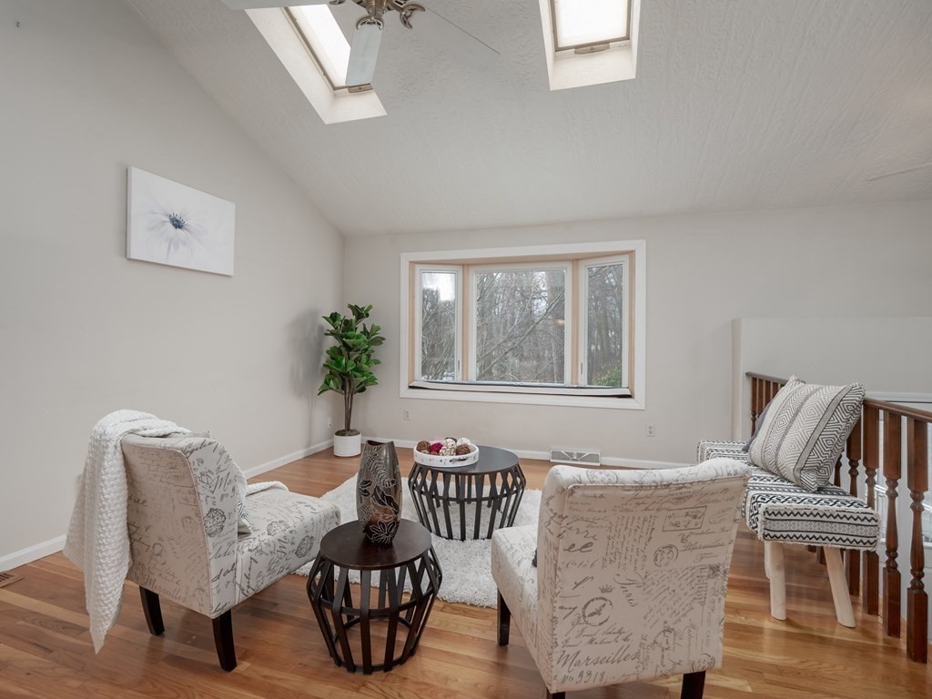 12 Crest Road Billerica, MA 01821 - Photo 8 of 41