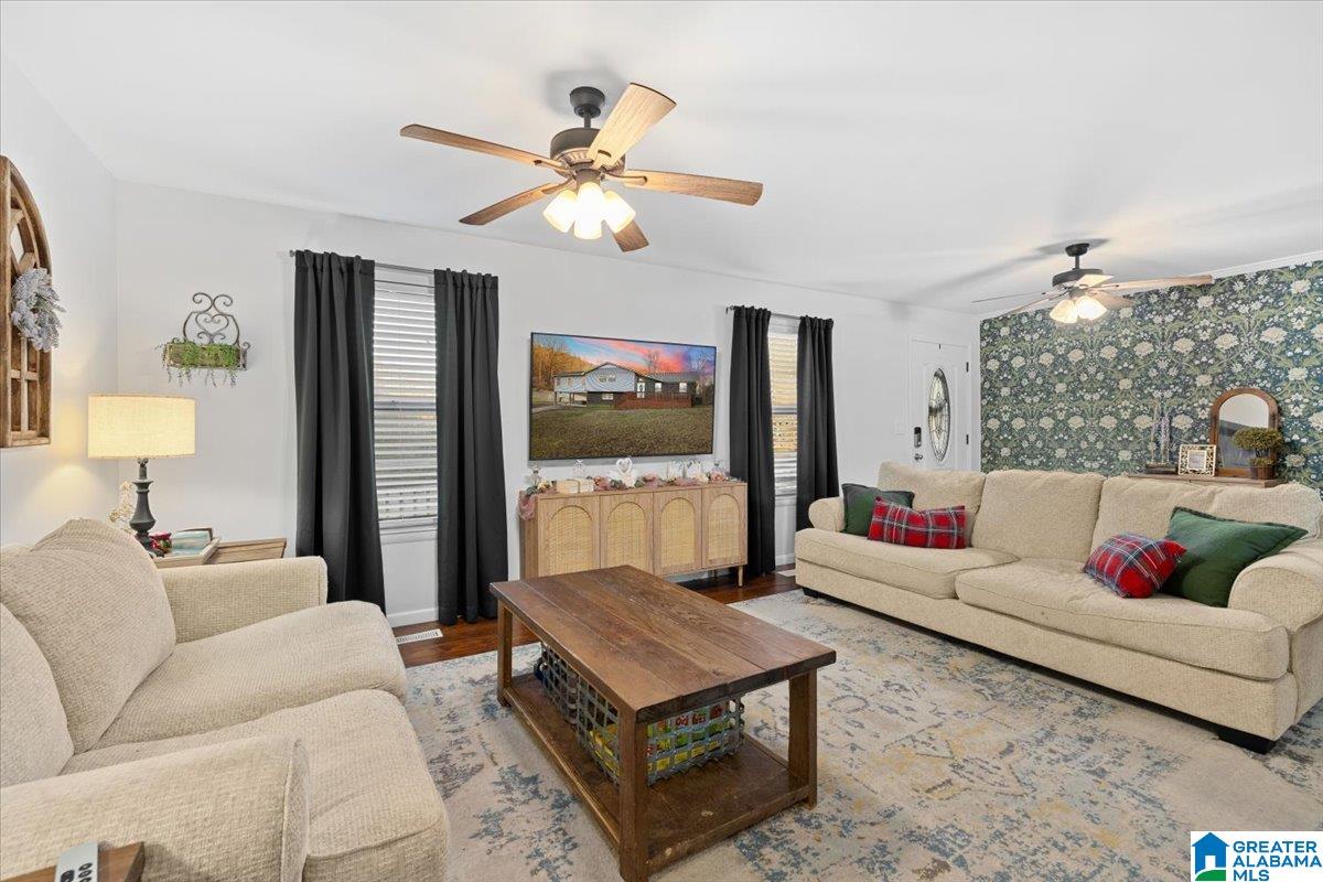 363 Oak Ridge Drive Oneonta, AL 35121 - Photo 7 of 39 Gallery Image 7