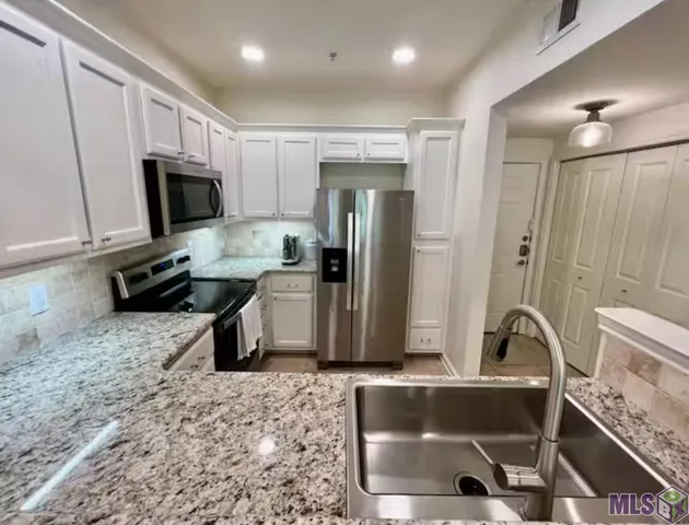 $2,100 | 6765 Corporate Boulevard, Unit 7101, Baton Rouge, LA 70809