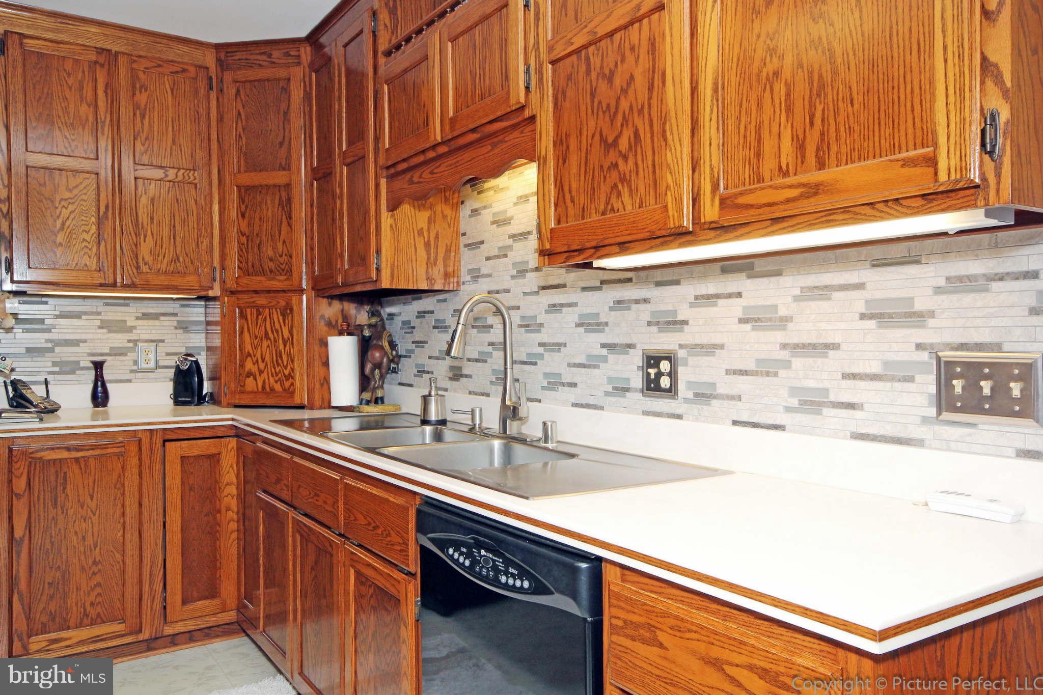 2221 Trevanion Road Taneytown, MD 21787 - Photo 17 of 29 Kitchen