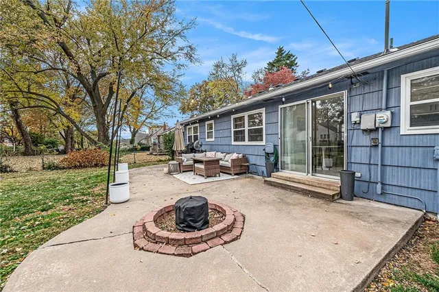 $325,000 | 5105 Woodson Road, Mission, KS 66202