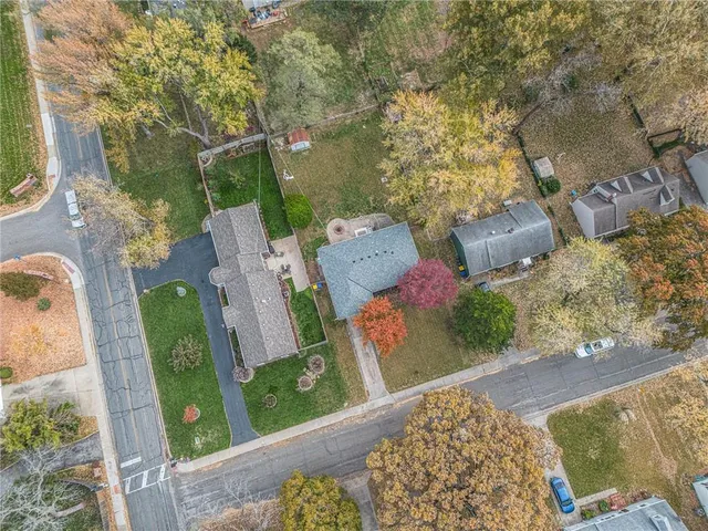 $325,000 | 5105 Woodson Road, Mission, KS 66202