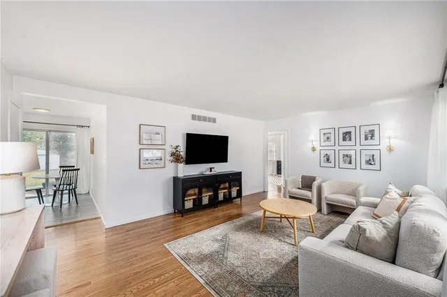 $325,000 | 5105 Woodson Road, Mission, KS 66202